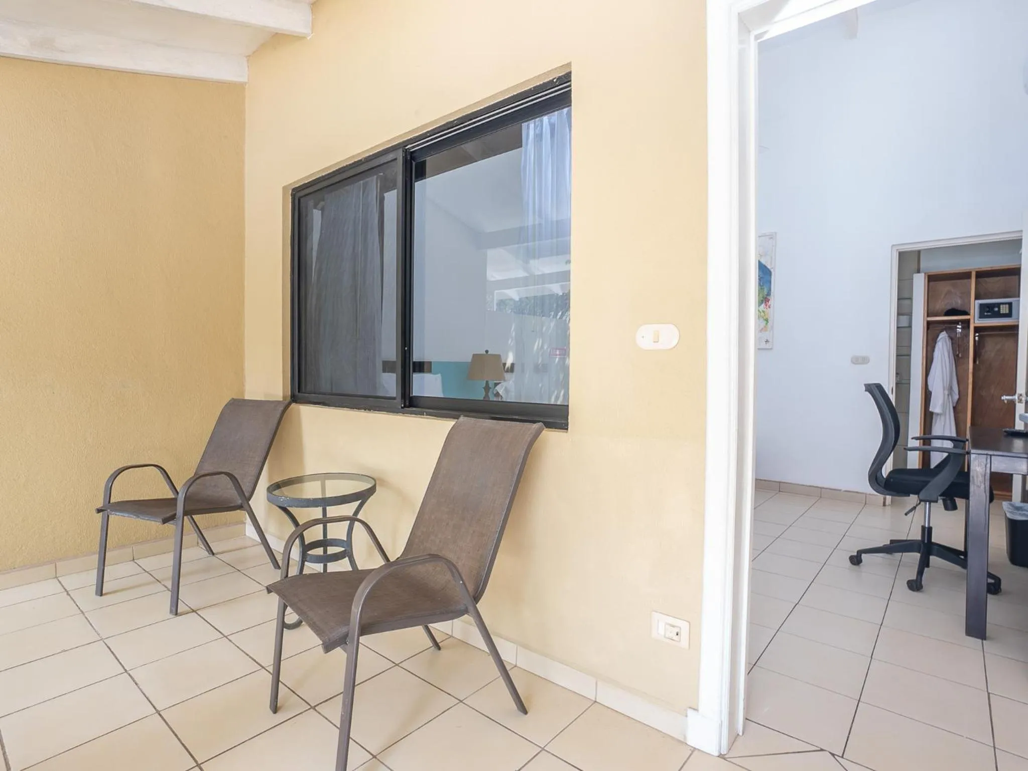 Patio in Seis Playas Hotel