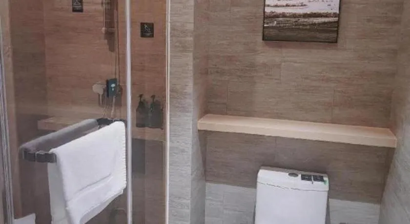 Atour Hotel Nanchang Longding Chadu East Jiefang Road