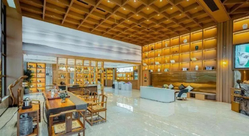 Atour Hotel Nanchang Longding Chadu East Jiefang Road