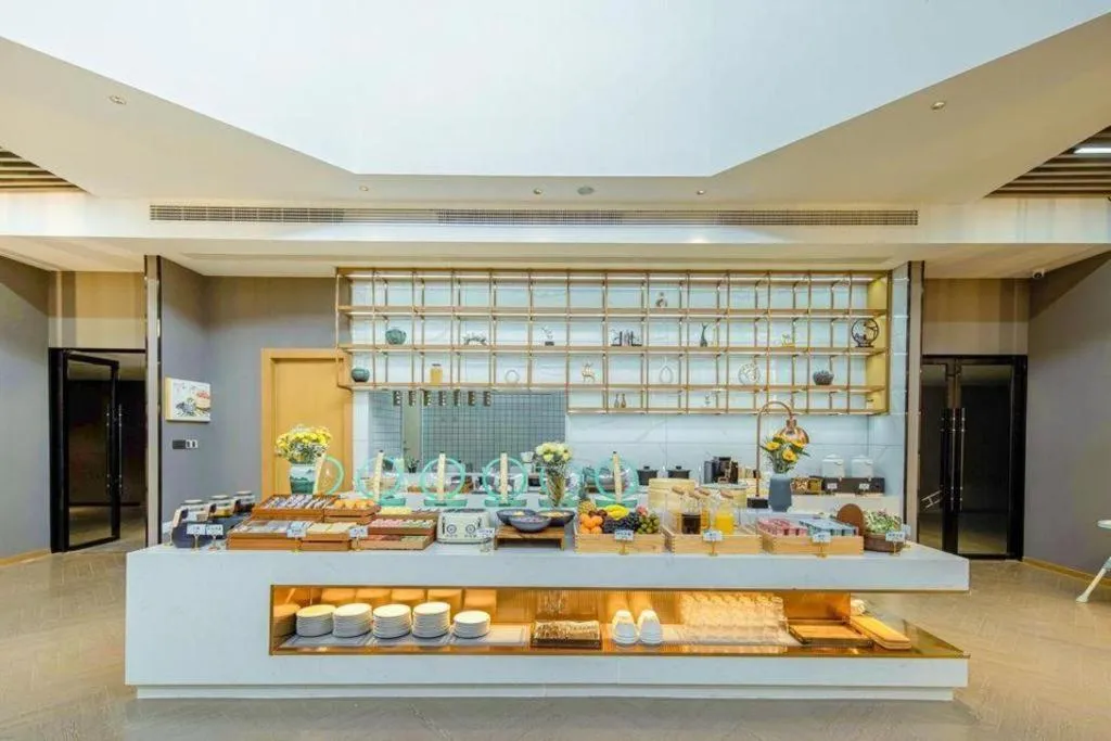 Atour Hotel Nanchang Longding Chadu East Jiefang Road