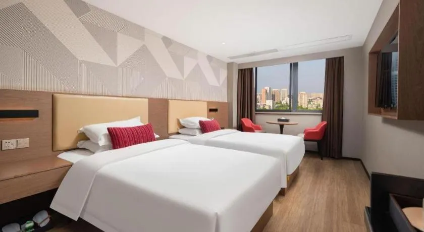Bed in Borrman Hotel Wuhan Yellow Crane Tower Fuxing Road Metro Station