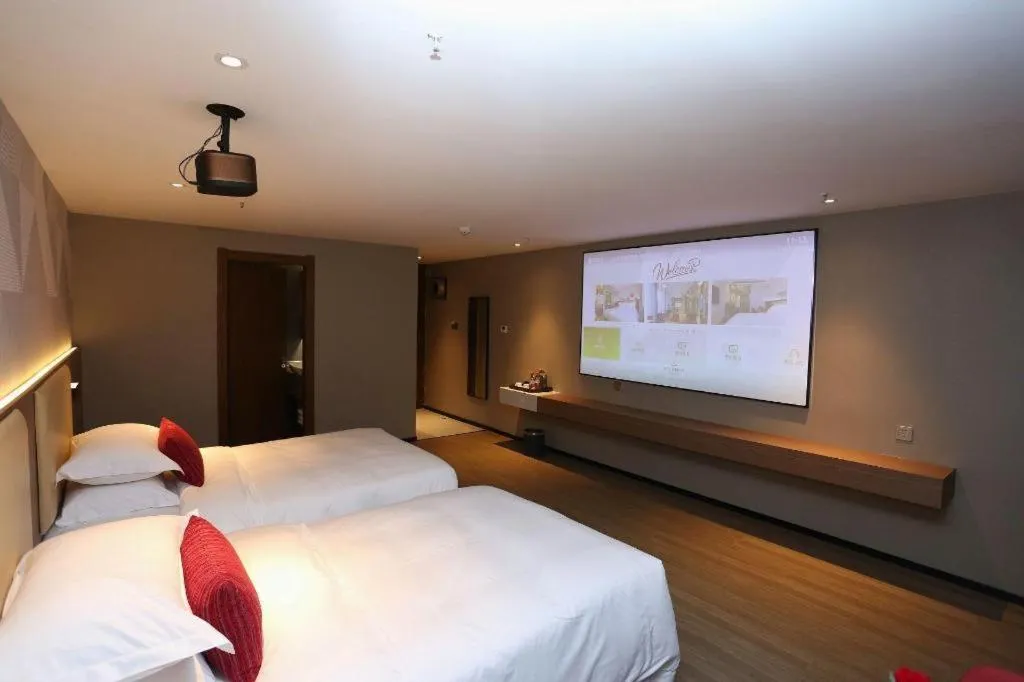 Bed in Borrman Hotel Wuhan Yellow Crane Tower Fuxing Road Metro Station