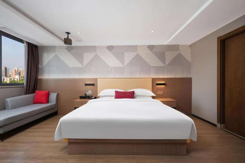 Bed in Borrman Hotel Wuhan Yellow Crane Tower Fuxing Road Metro Station