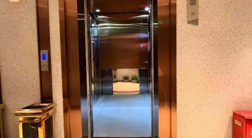 Borrman Hotel Wuhan Yellow Crane Tower Fuxing Road Metro Station