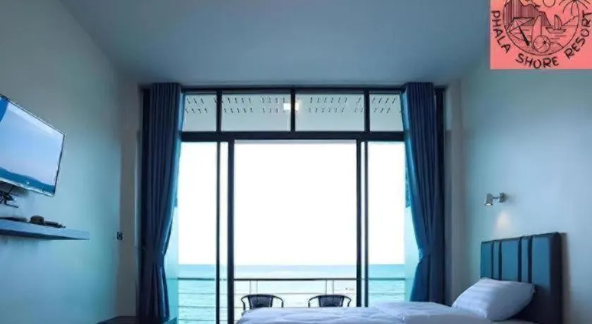 Bed in Phala Shore Resort