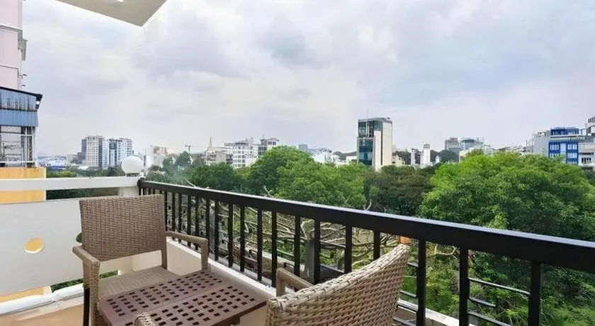 The Noble Swan WoodPark Hotel