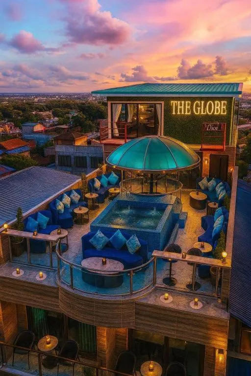 The Globe Hotel, Bar & Restaurant