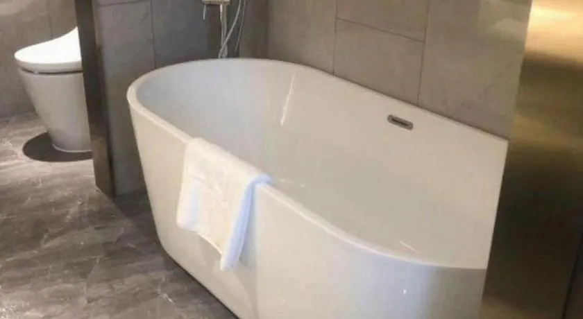 Yinhu Junyi Hotel（Wildlife Park）