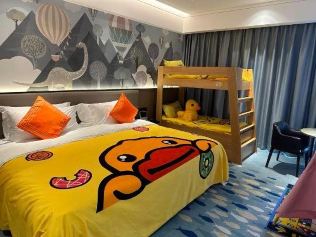 Yinhu Junyi Hotel（Wildlife Park）