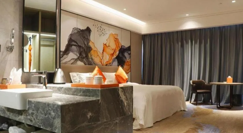 Yinhu Junyi Hotel（Wildlife Park）