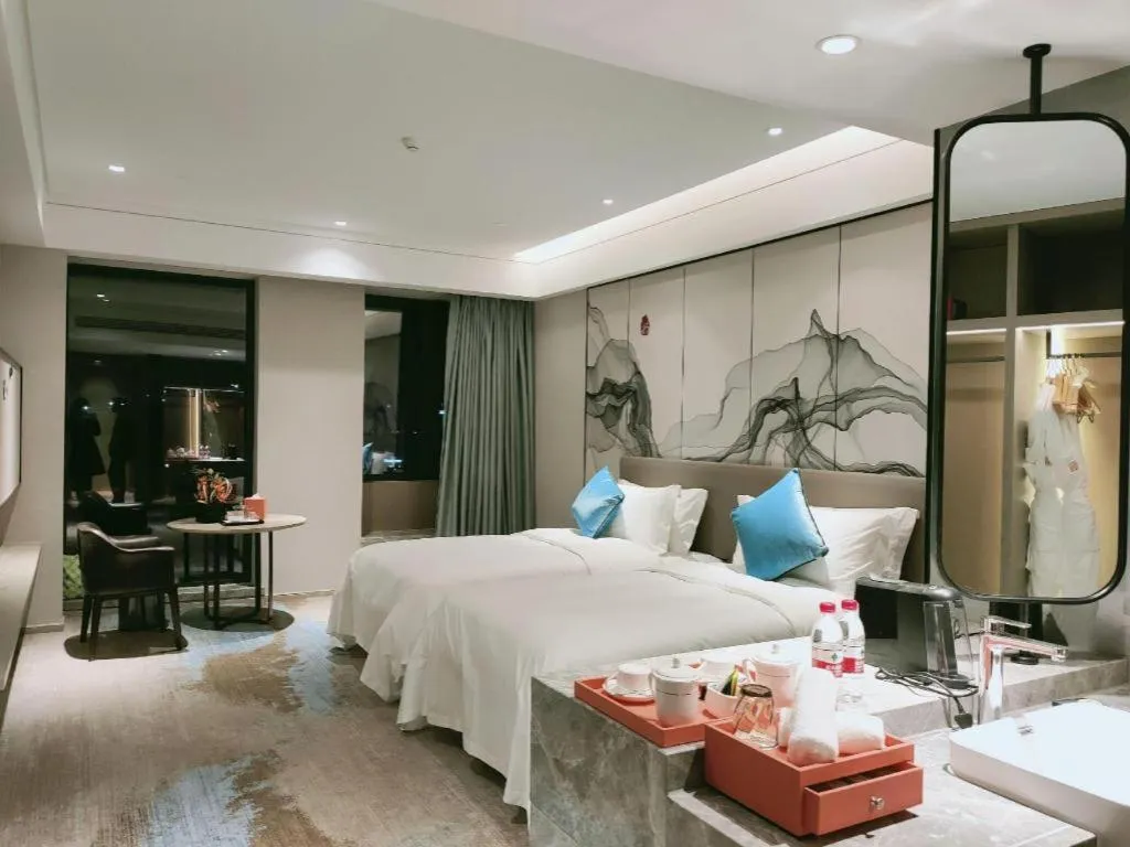 Yinhu Junyi Hotel（Wildlife Park）