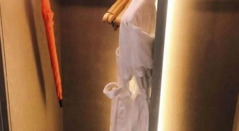 Yinhu Junyi Hotel（Wildlife Park）