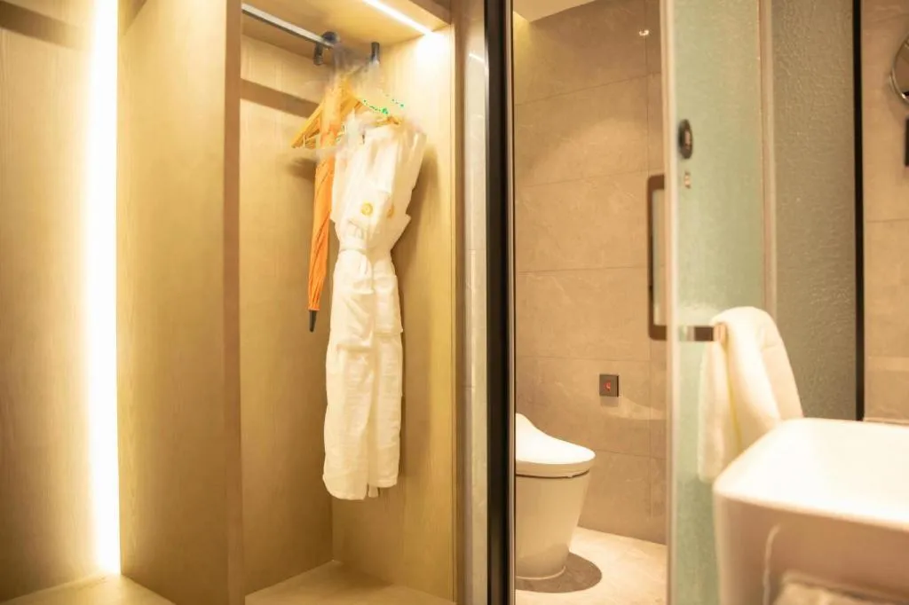 Yinhu Junyi Hotel（Wildlife Park）