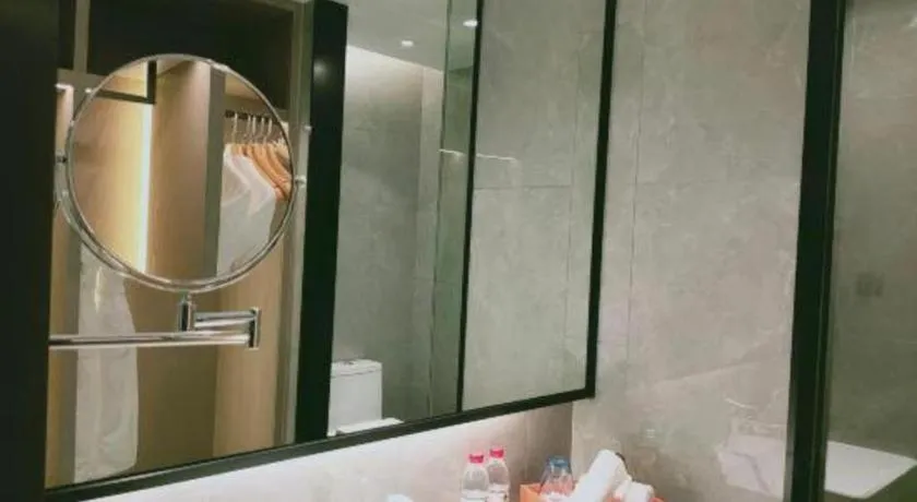 Yinhu Junyi Hotel（Wildlife Park）