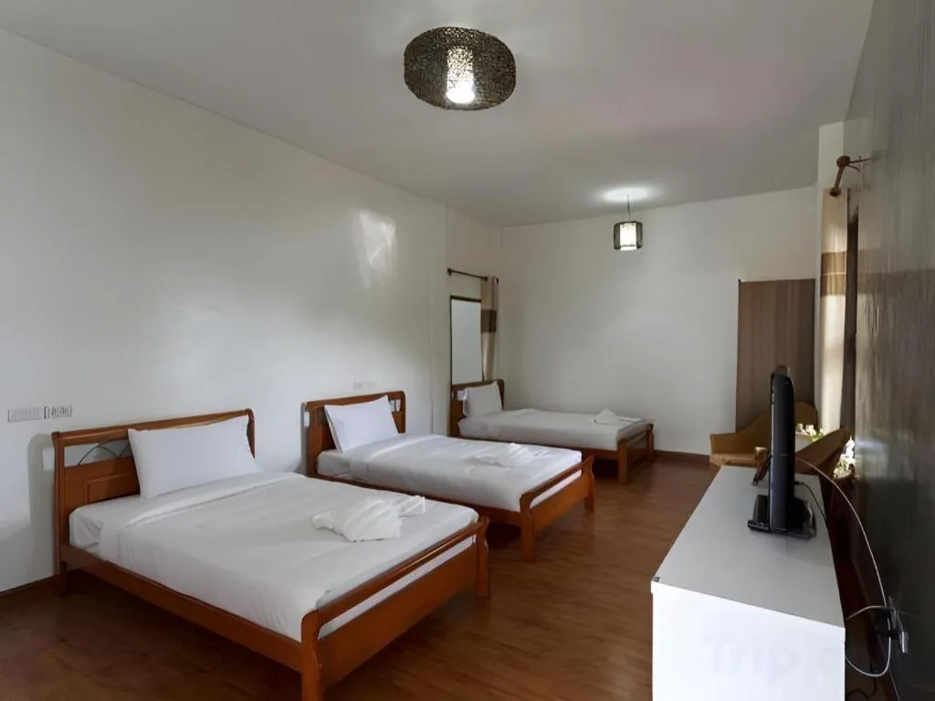 Bed in Gin's Greenery Resort