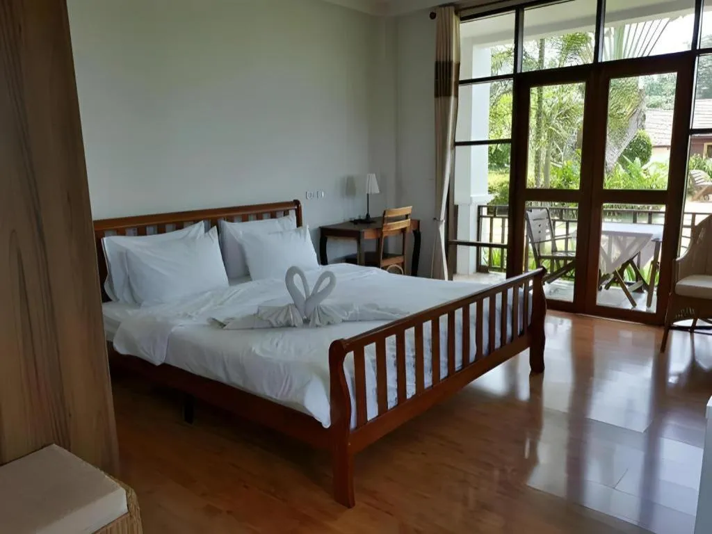 Bed in Gin's Greenery Resort