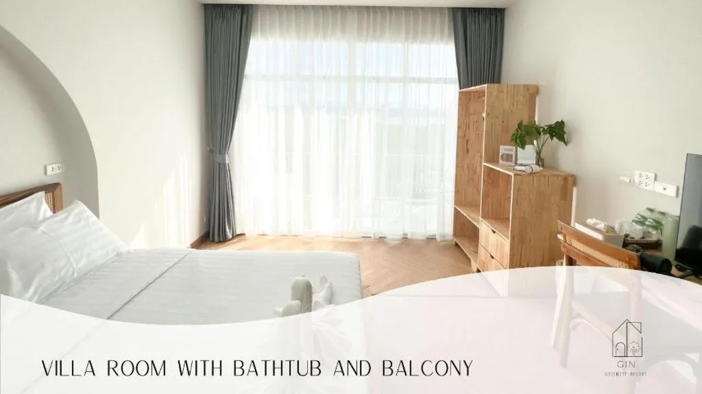 Bed in Gin's Greenery Resort