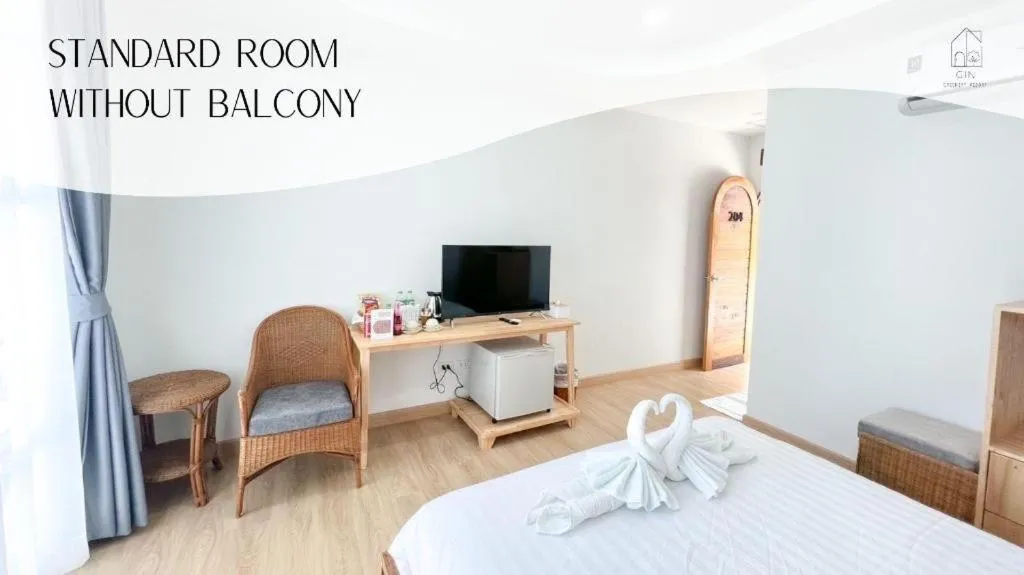 Bed in Gin's Greenery Resort