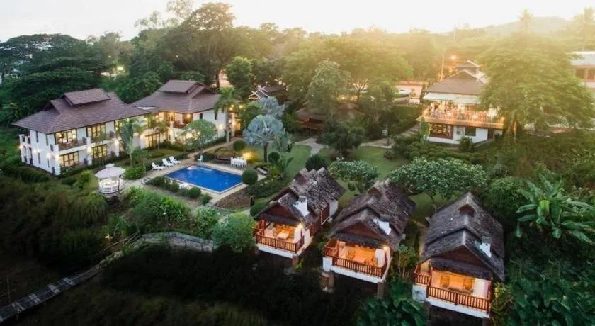 Gin's Greenery Resort