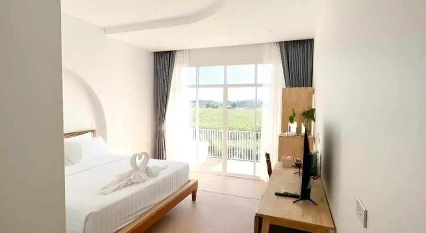 Bed in Gin's Greenery Resort