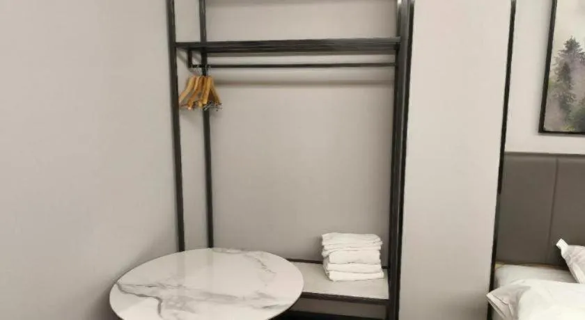 GreenTree Inn Express Fuyang University Town West High-Speed Railway Station