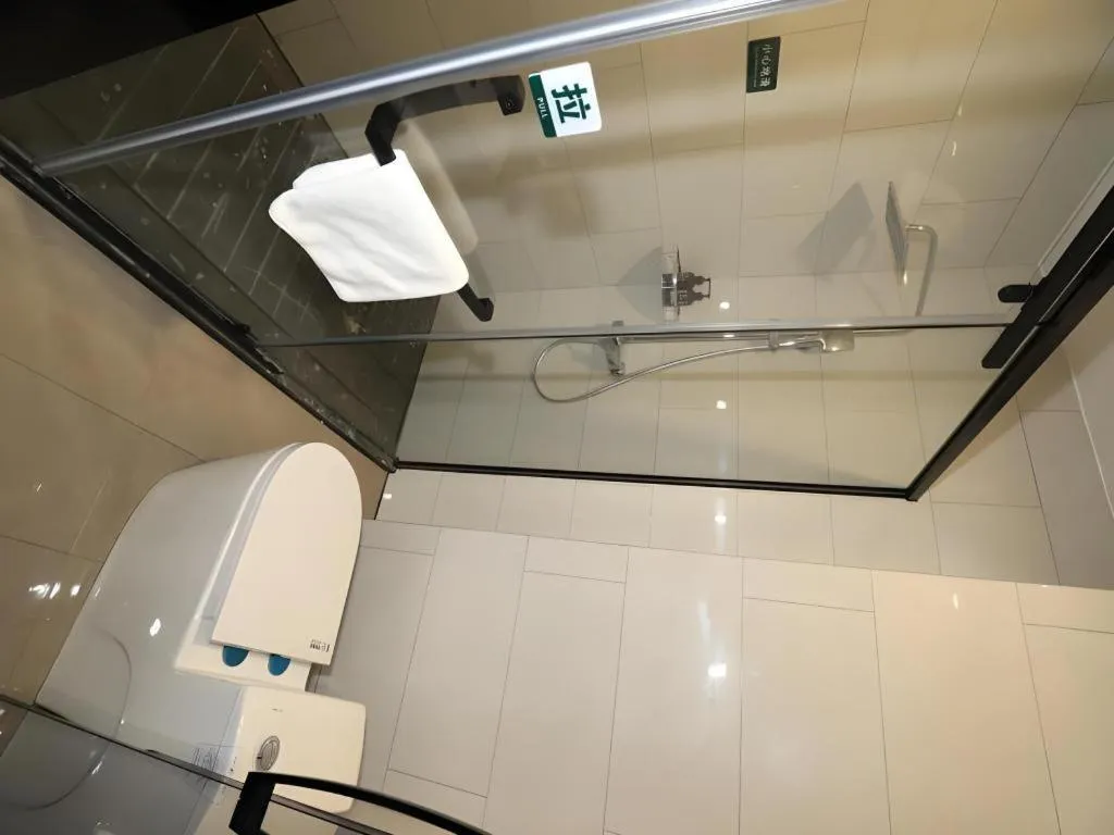 GreenTree Inn Express Fuyang University Town West High-Speed Railway Station