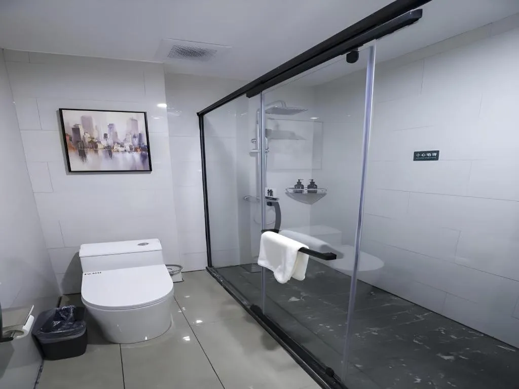 GreenTree Inn Express Fuyang University Town West High-Speed Railway Station