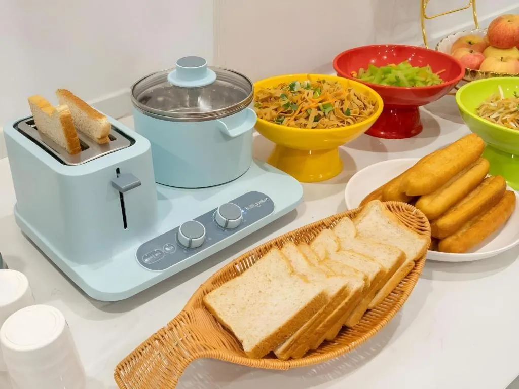 GreenTree Inn Express Qingdao Jiaodong International Airport