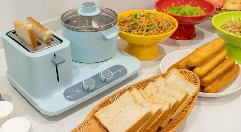 GreenTree Inn Express Qingdao Jiaodong International Airport