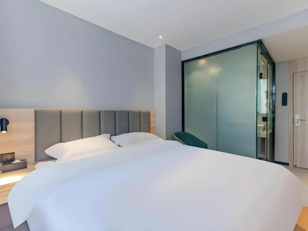 Bed in Shell Hotel Hefei Provincial Hospital