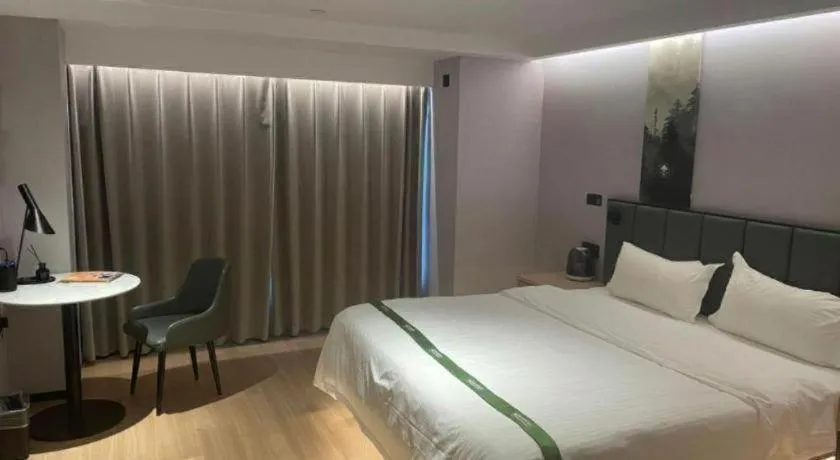 Bed in GreenTree Inn Jinan West Station Exhibition Center