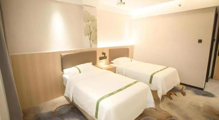 Bed in GreenTree Inn Express Hefei City Bus Station