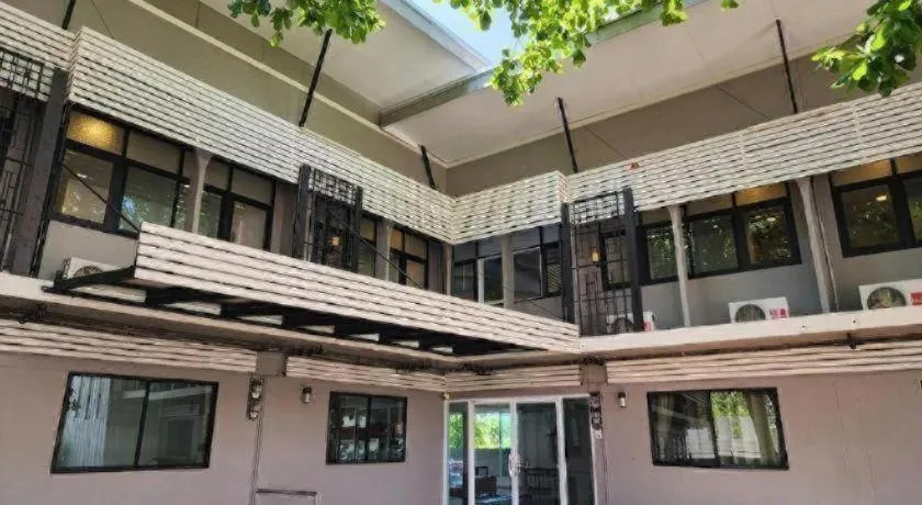 B2 Phayao Boutique & Budget Hotel