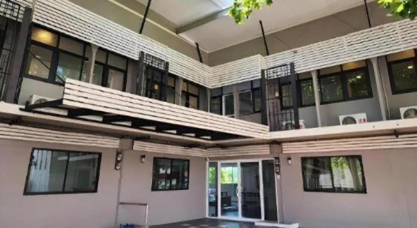 B2 Phayao Boutique & Budget Hotel