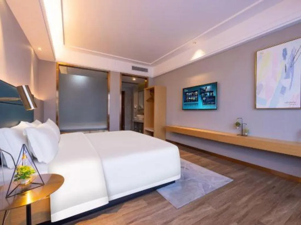 Bed in Cheermay Hotels