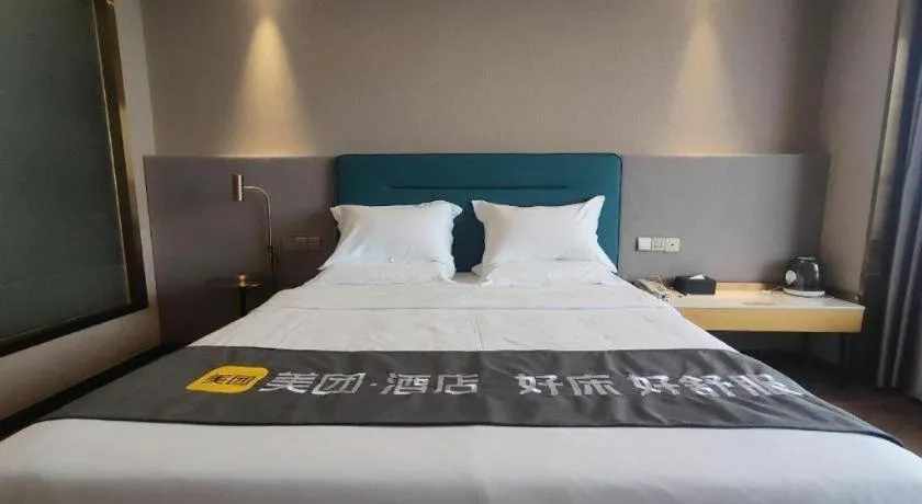 Bed in Cheermay Hotels