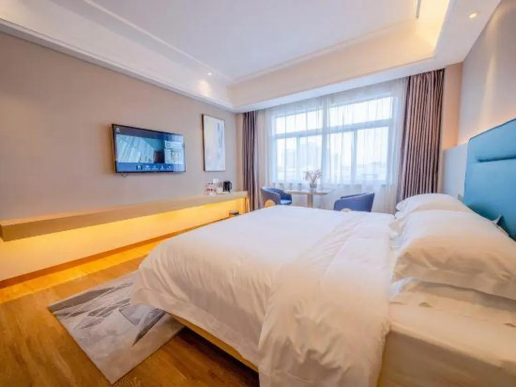 Bed in Cheermay Hotels