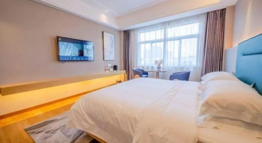 Bed in Cheermay Hotels