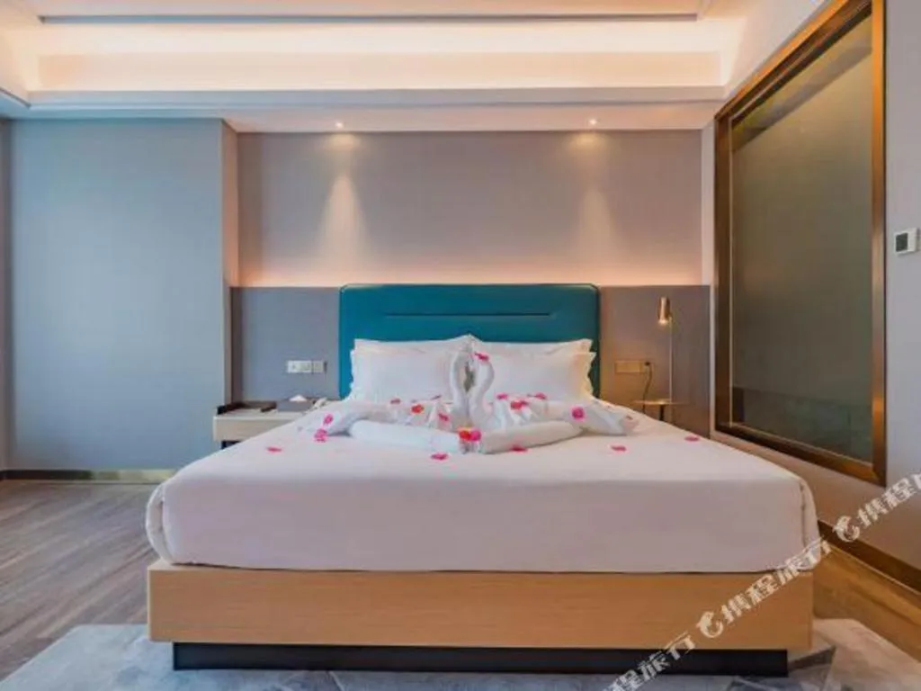 Bed in Cheermay Hotels