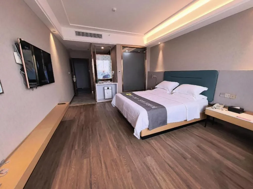 Bed in Cheermay Hotels