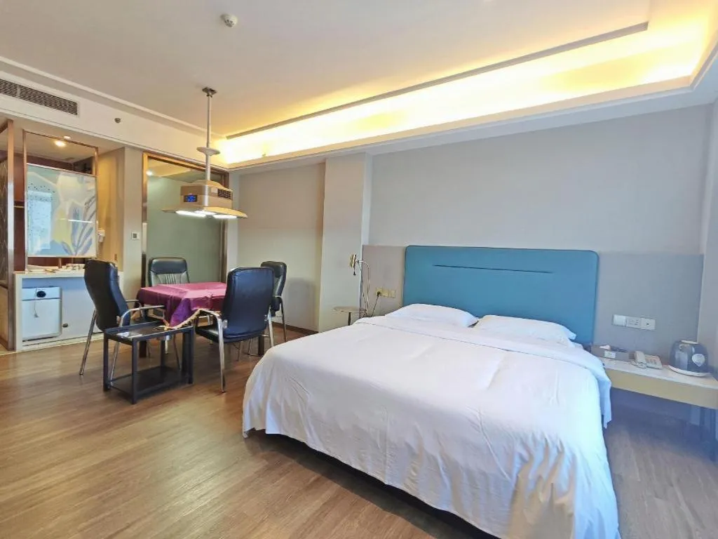 Bed in Cheermay Hotels