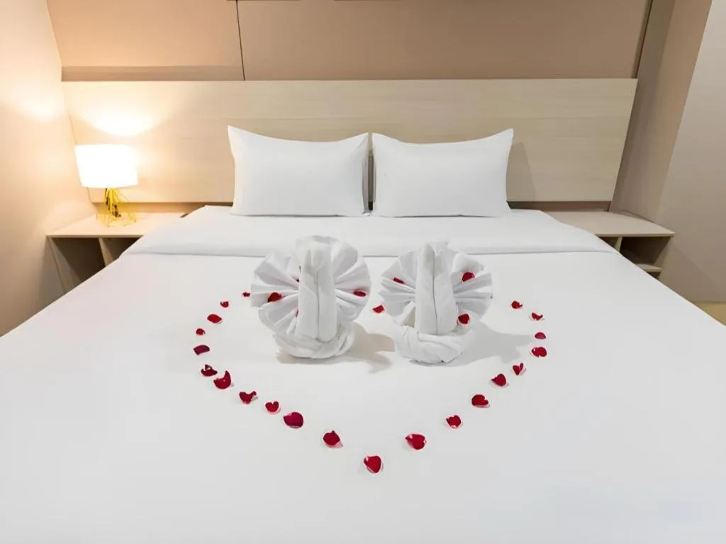 Bed in The Queen Palace