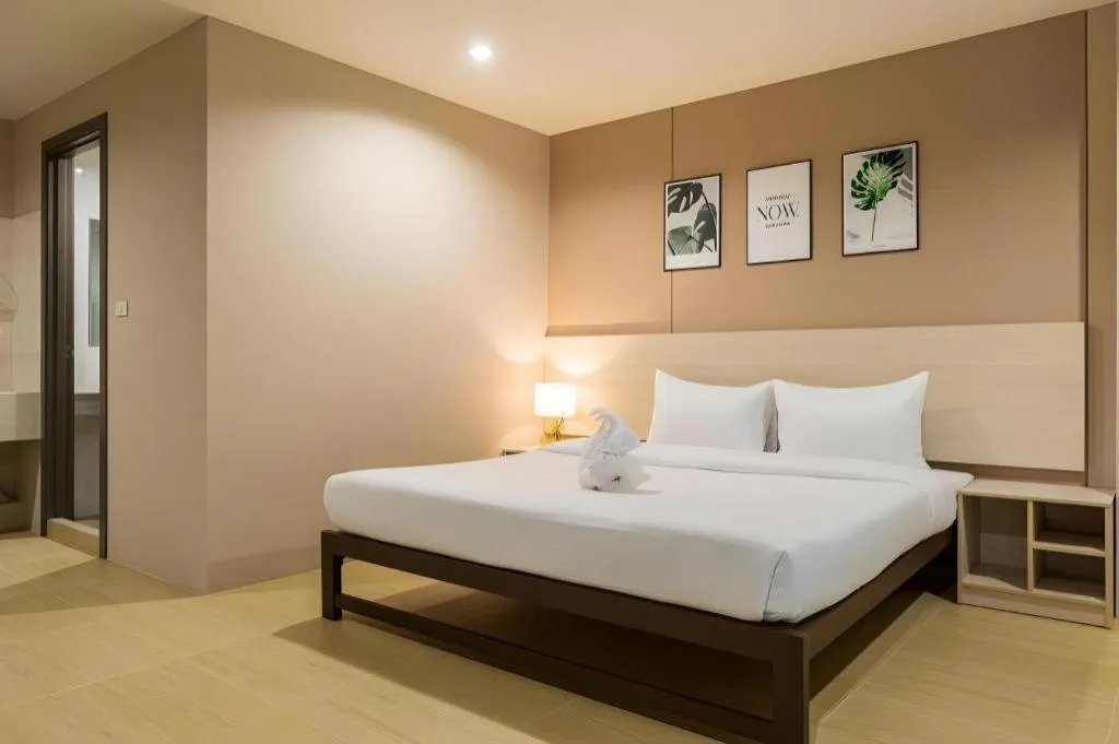 Bed in The Queen Palace