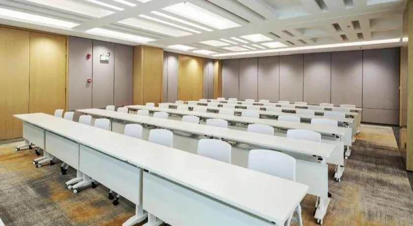 AMIGO migo Sleeping Hotel (mission hills)