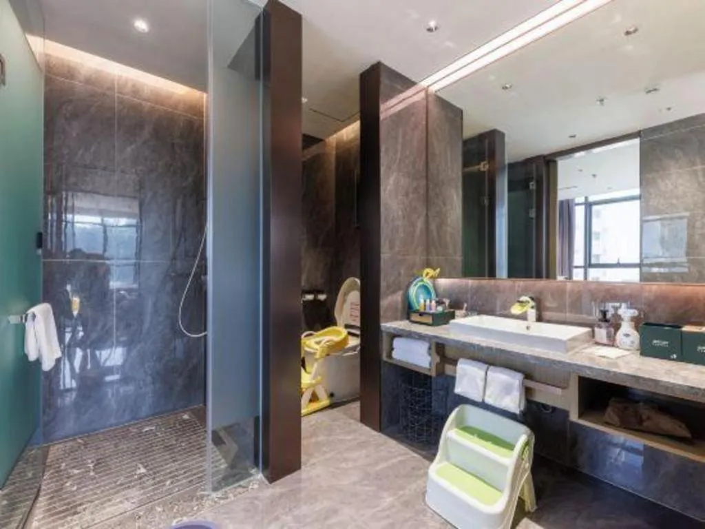 AMIGO migo Sleeping Hotel (mission hills)