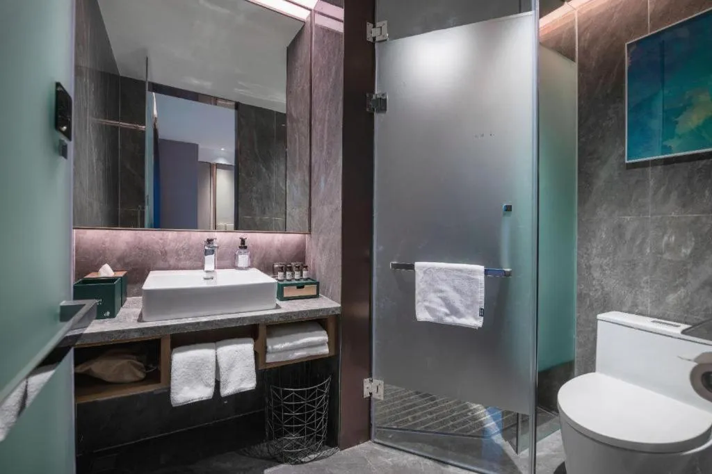 AMIGO migo Sleeping Hotel (mission hills)