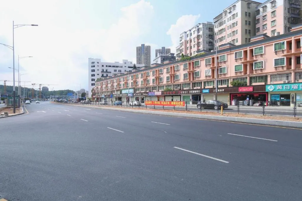 SHANGJINGHAO HOTEL （SAKATA SNOW ELEPHANT SUBWAY STATION SHOP）