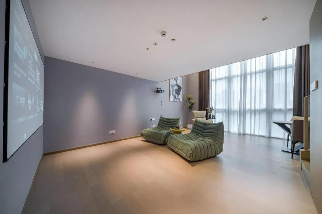 Bed in F-TOWN Fangtang Hotel (Shenzhen Longgang Tian'an Digital City Huanggekeng Subway Station)