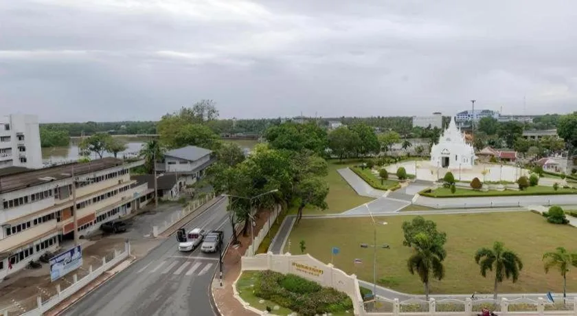 B2 Surat Thani Boutique & Budget Hotel