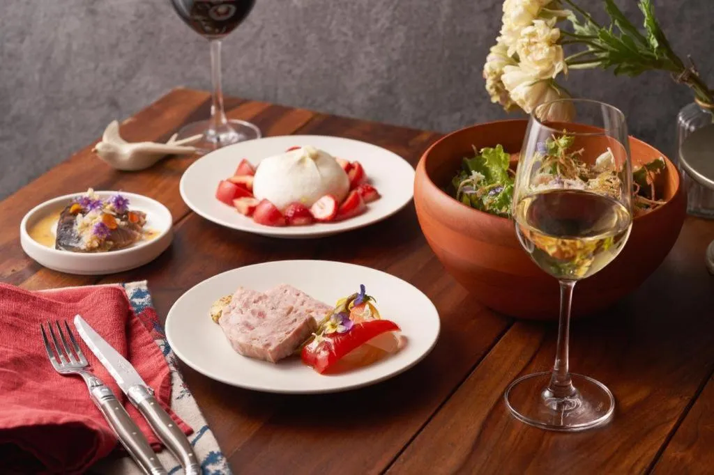 LONGINGHOUSE　旧軽井沢・諏訪ノ森